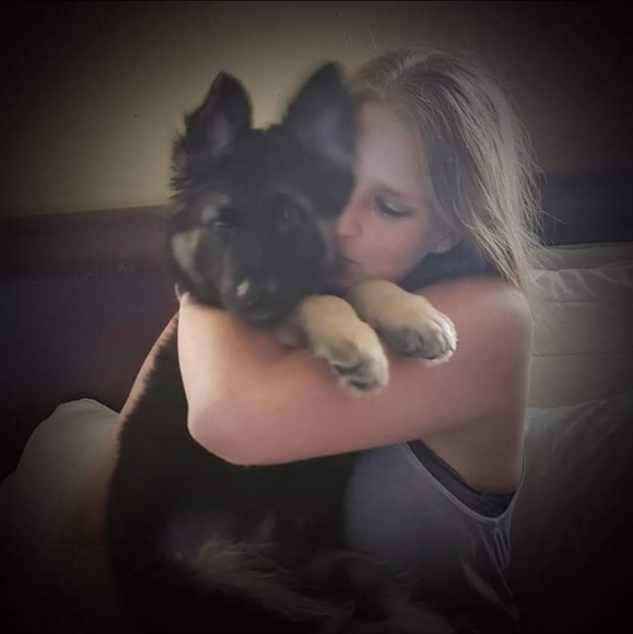 Meet your Posher, Bryn - Picture 15 of 17